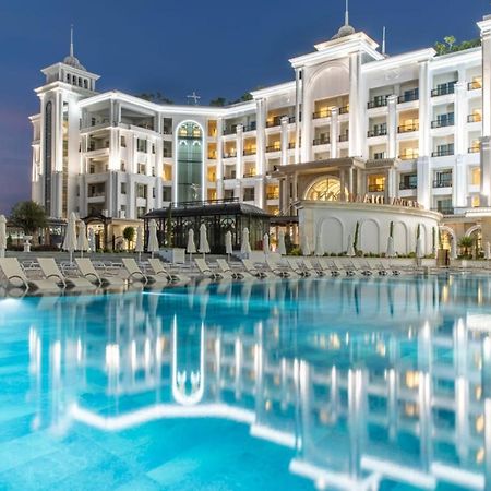 Merit Royal Diamond Hotel & Spa Karavas  Екстер'єр фото