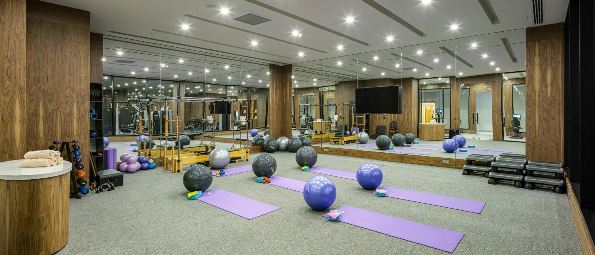 Merit Royal Diamond Hotel & Spa Karavas  Екстер'єр фото